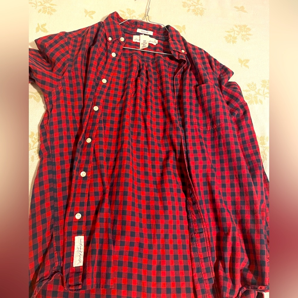 Dress shirt for mens size Medium very good condition
